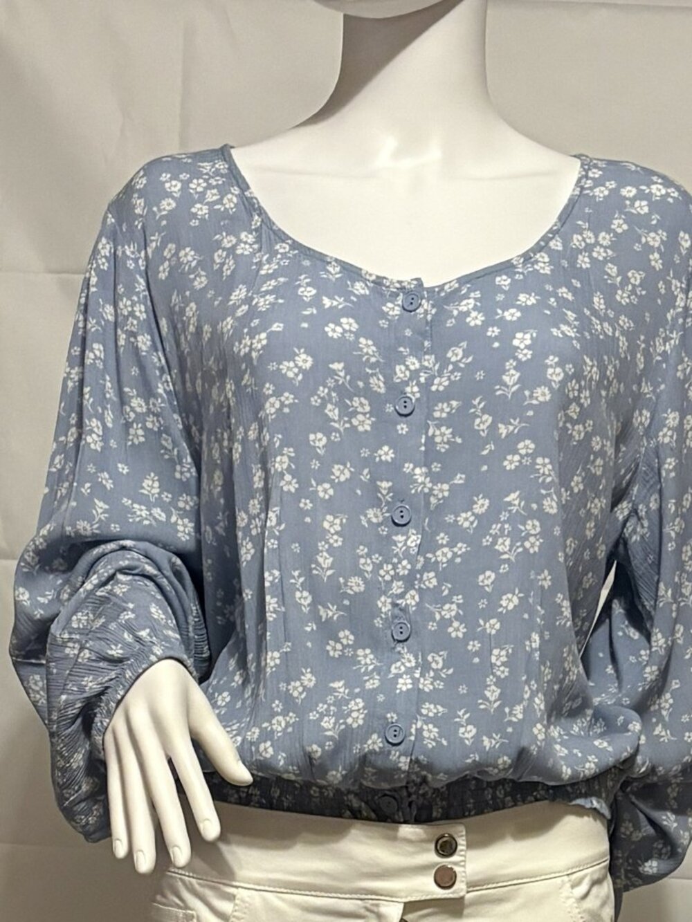 No Boundaries Blue Floral Peasant Blouse XL 15-17